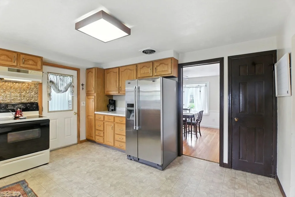 Photo of 384 Abbott St