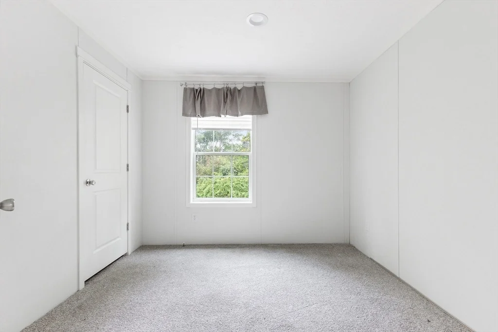 Photo of 19 Jake Ln