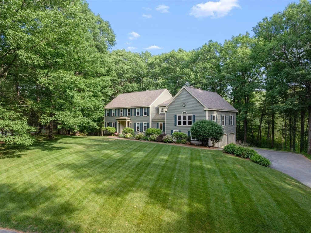 Photo of 10 Fieldstone Way