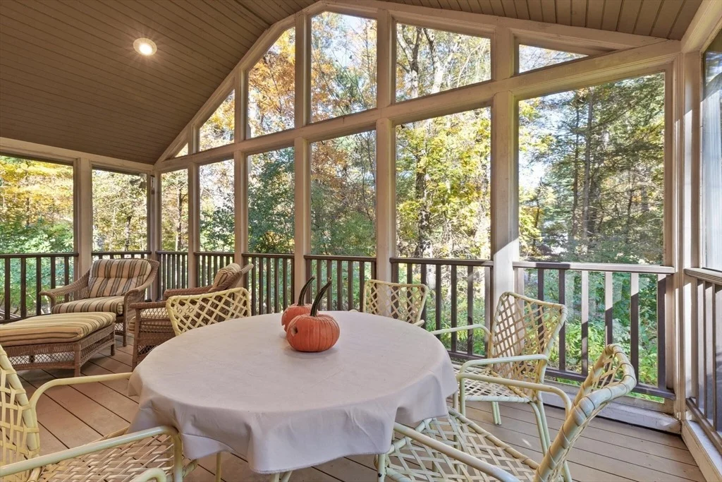 Photo of 16 Blacksmith Dr