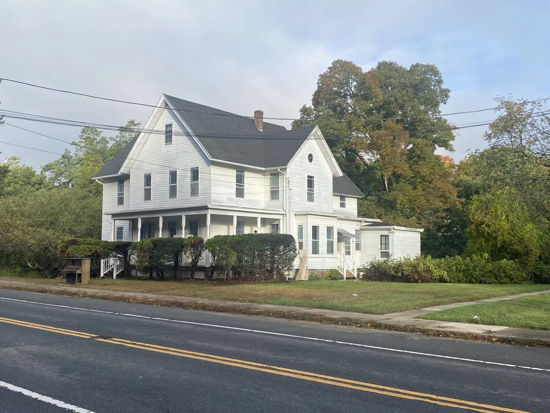 Photo of 830 Main St