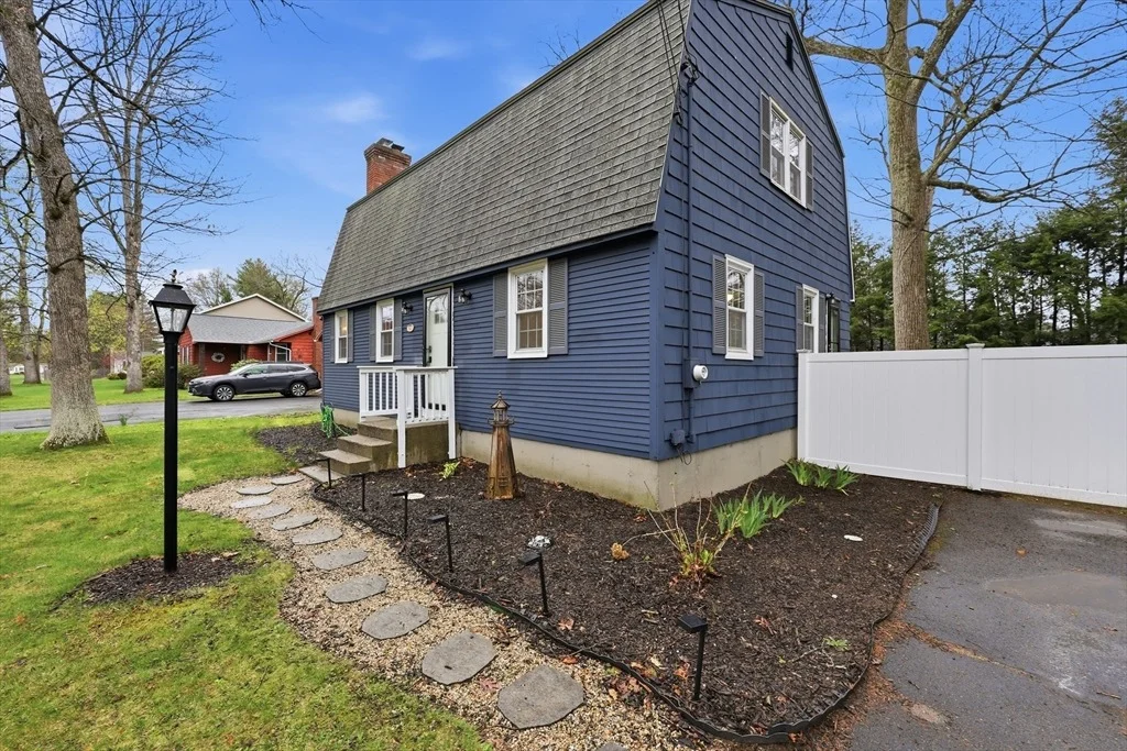 Photo of 123 Peekskill Avenue