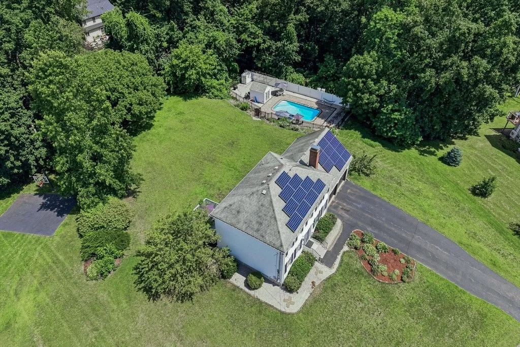 Photo of 6 Fleuette Drive