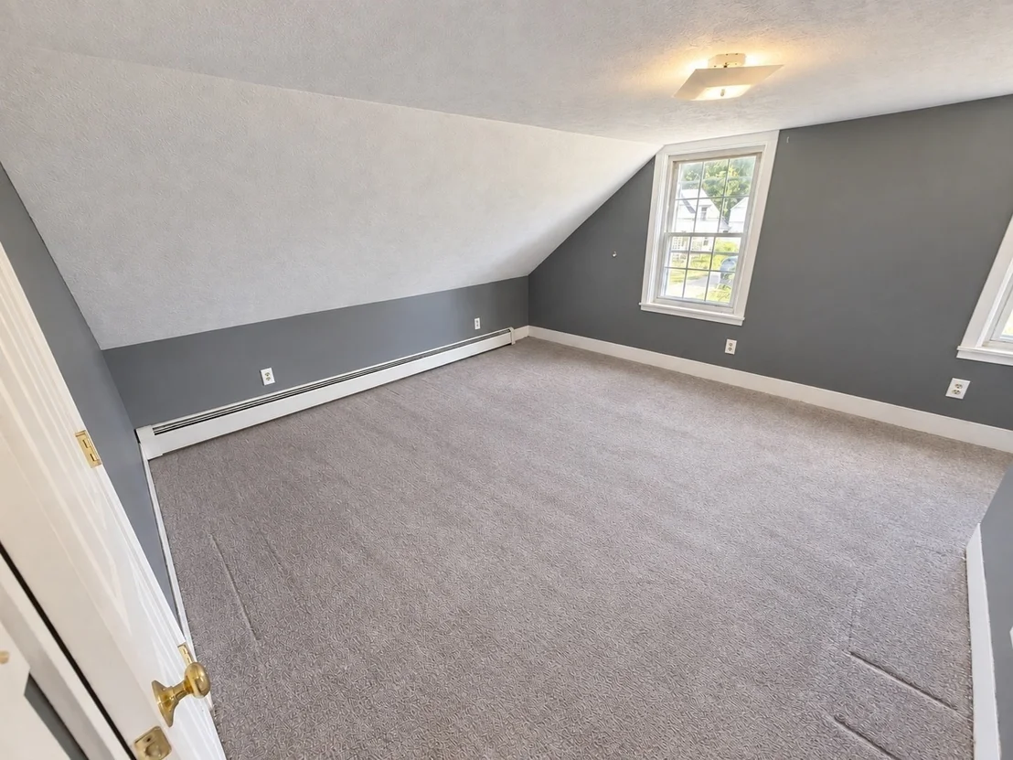 Photo of 137 Damon Rd