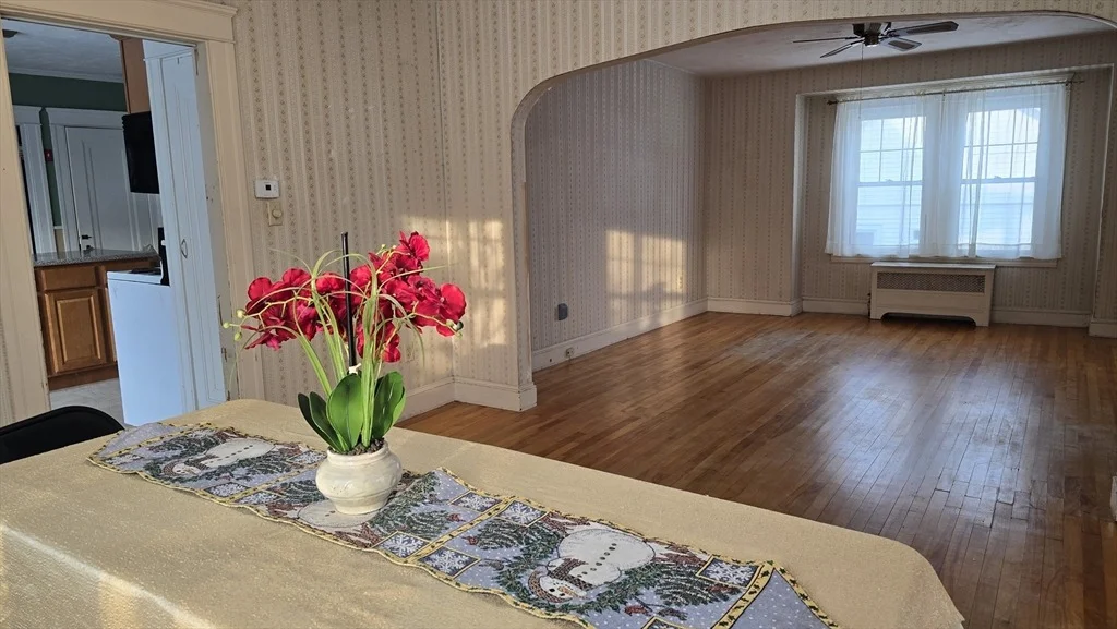 Photo of 35 Arbutus Road