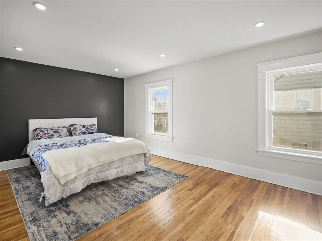 Photo of 329 Burncoat Street