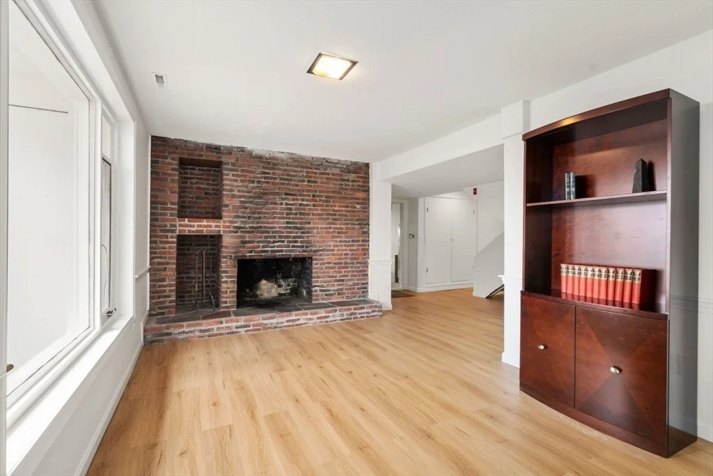 Photo of 106 Juniper Ridge Rd