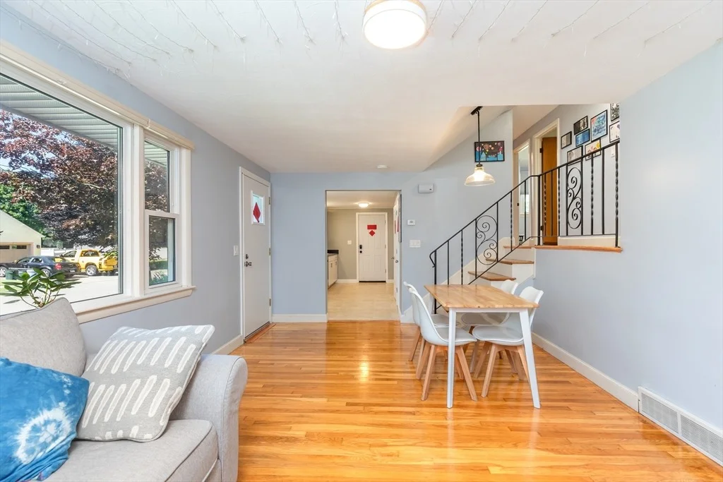 Photo of 65 Margaret Dr