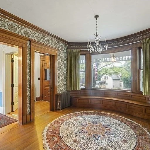 Photo of 1179 Main St