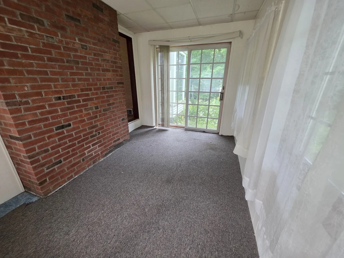 Photo of 947 Main St