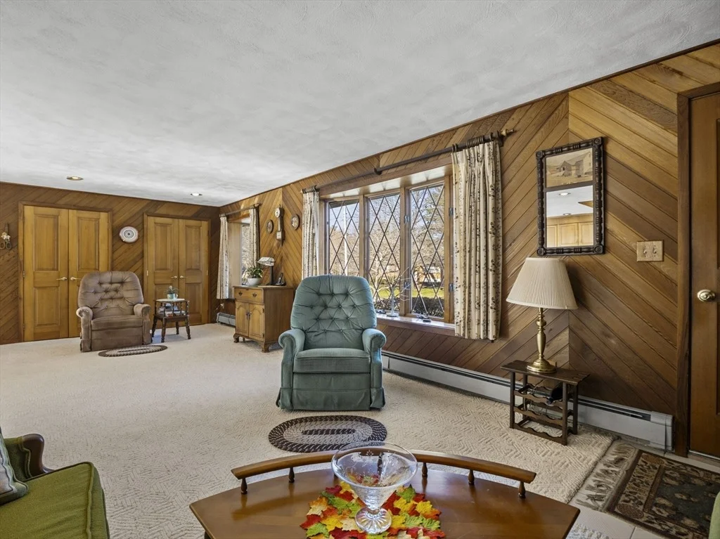 Photo of 11 Reservoir Dr.