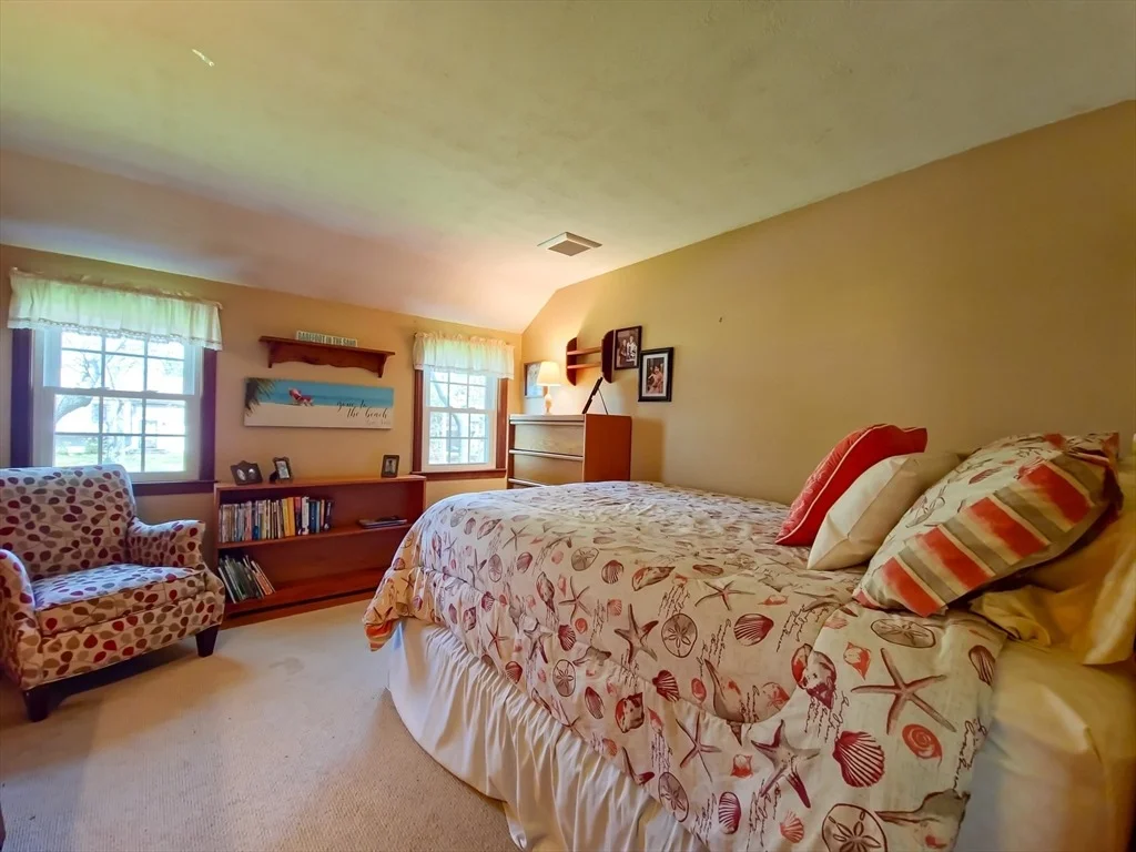 Photo of 8 Schooner Ln