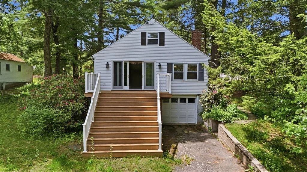 Photo of 28 Lake Dr