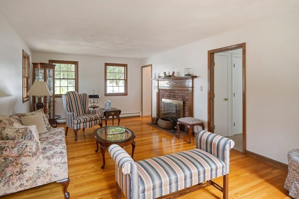 Photo of 42 Riverside Dr.