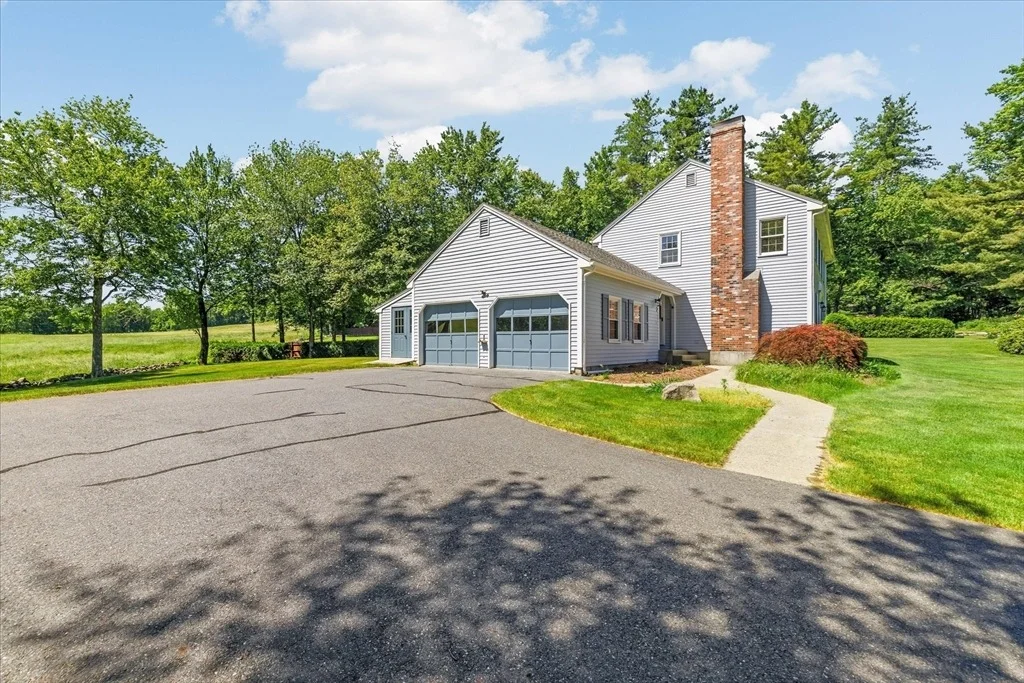 Photo of 2 Fox Run Rd