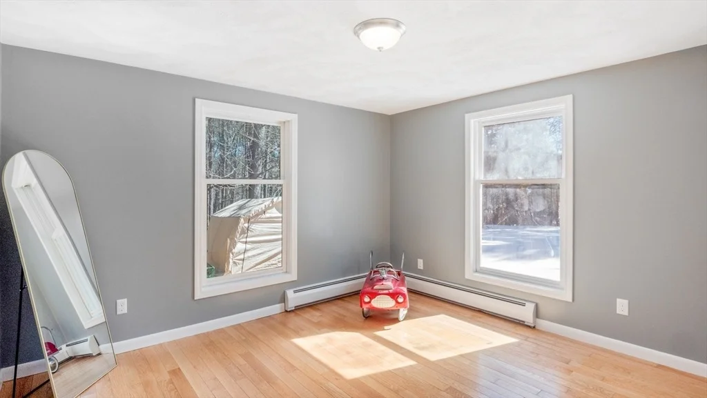Photo of 77 Hazen Rd