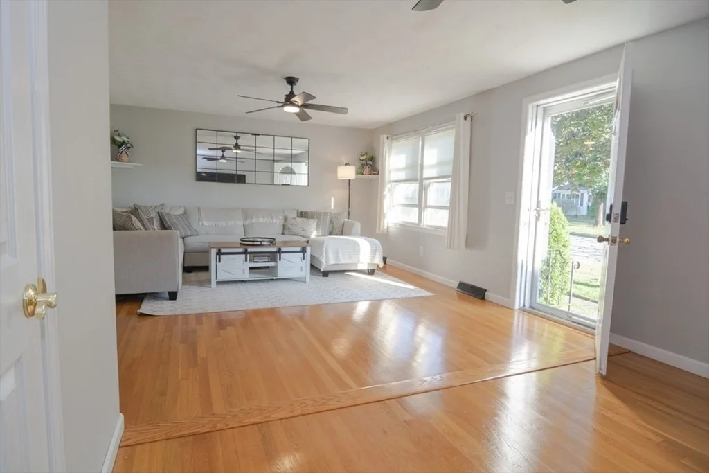 Photo of 444 Knollwood Drive