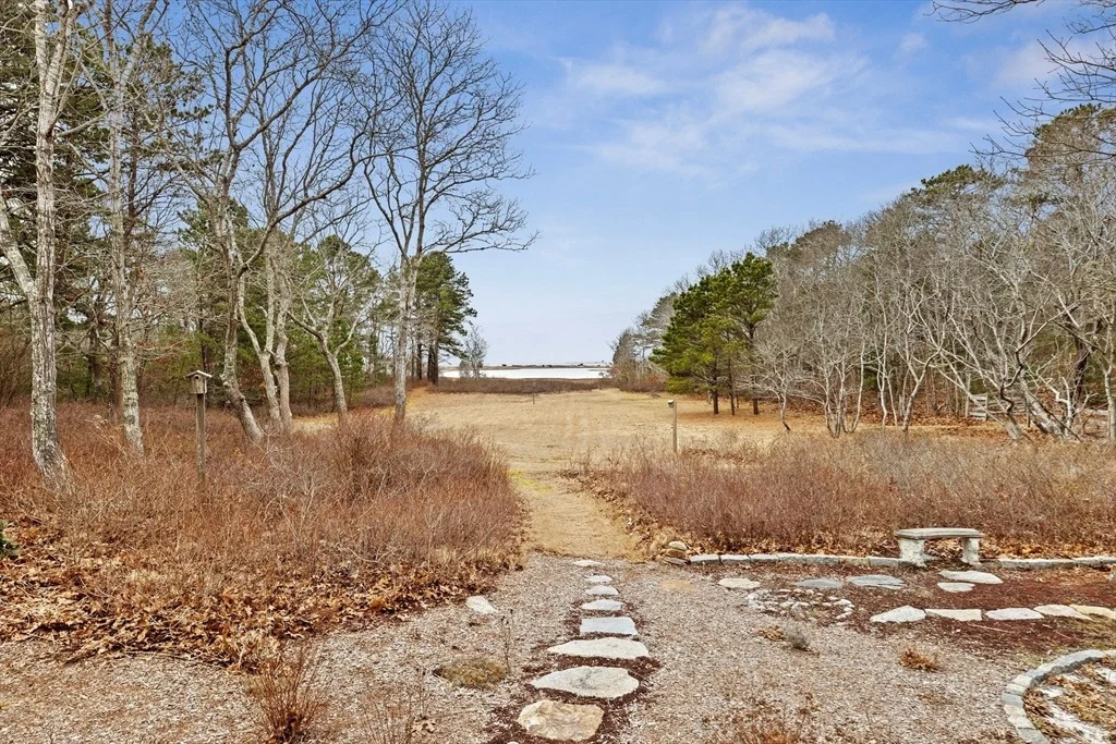 Photo of 10 Cliffs Road