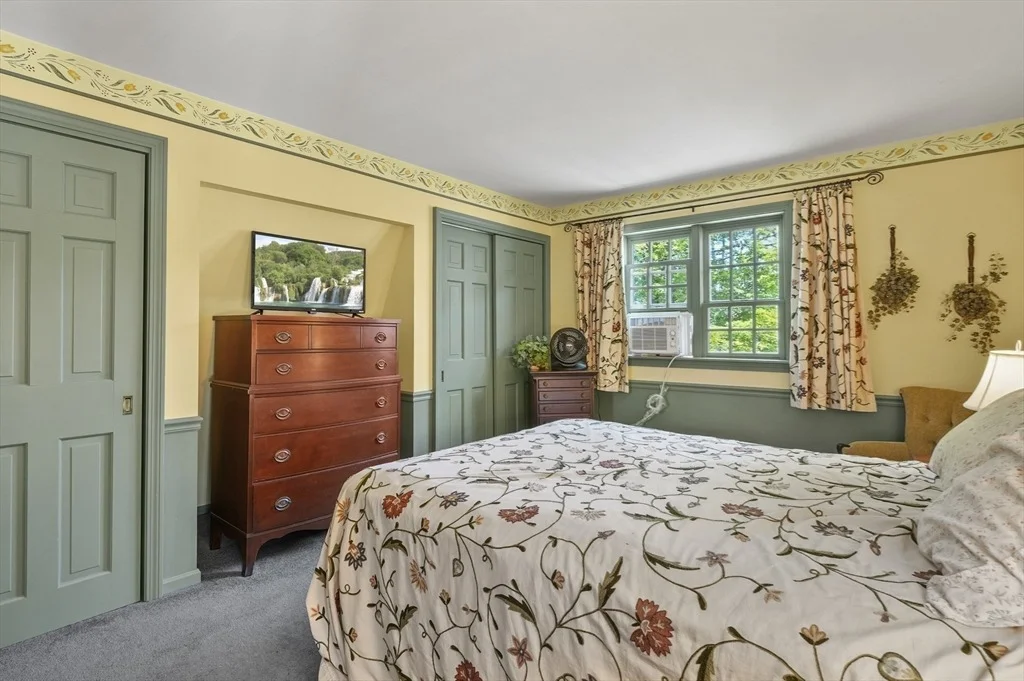 Photo of 260 Ward Hill Road