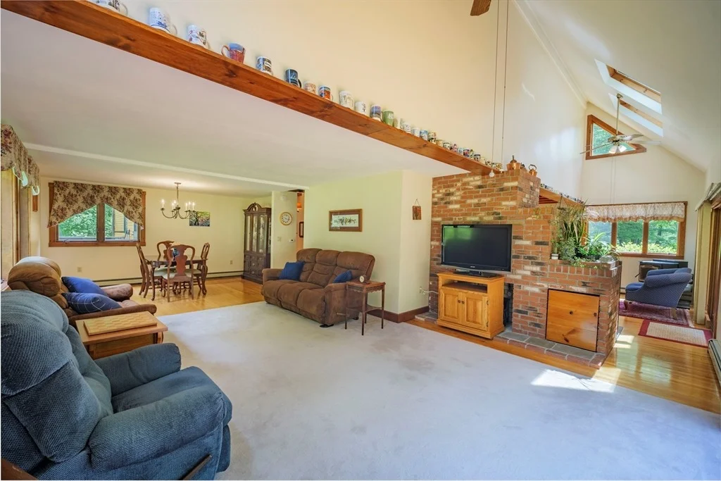 Photo of 255 High St Hill Rd