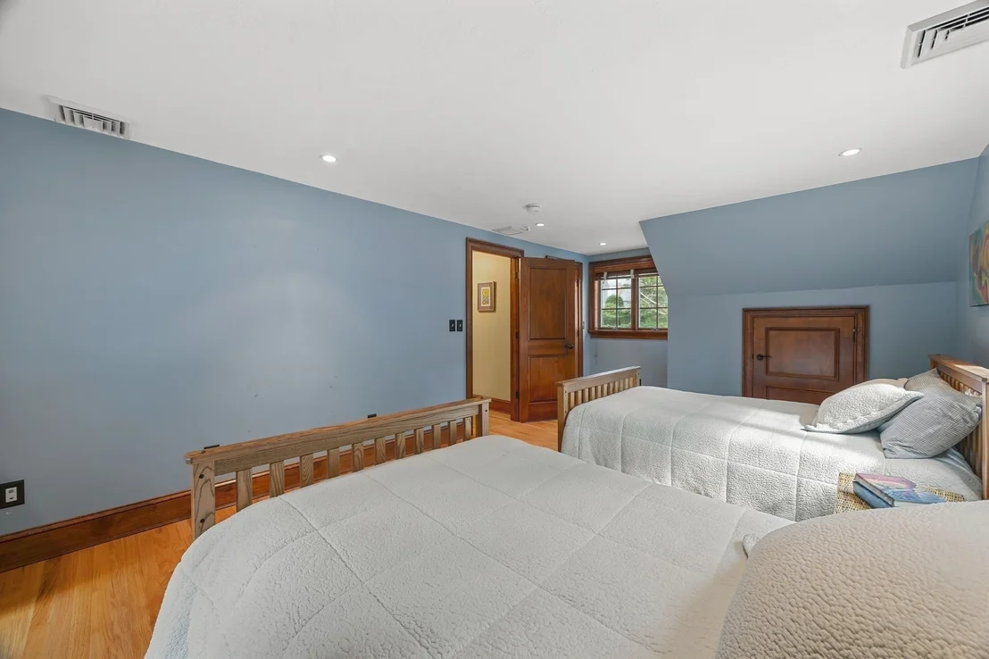 Photo of 9 Cranbrook Rd