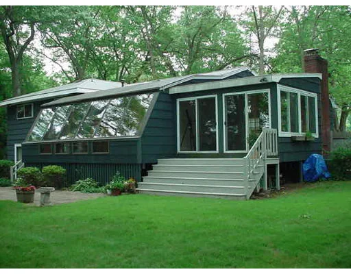 Photo of 48 Lakeview Rd