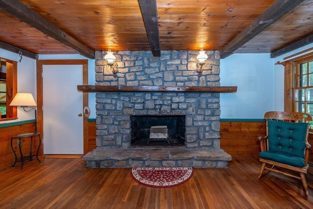 Photo of 295 Forest St