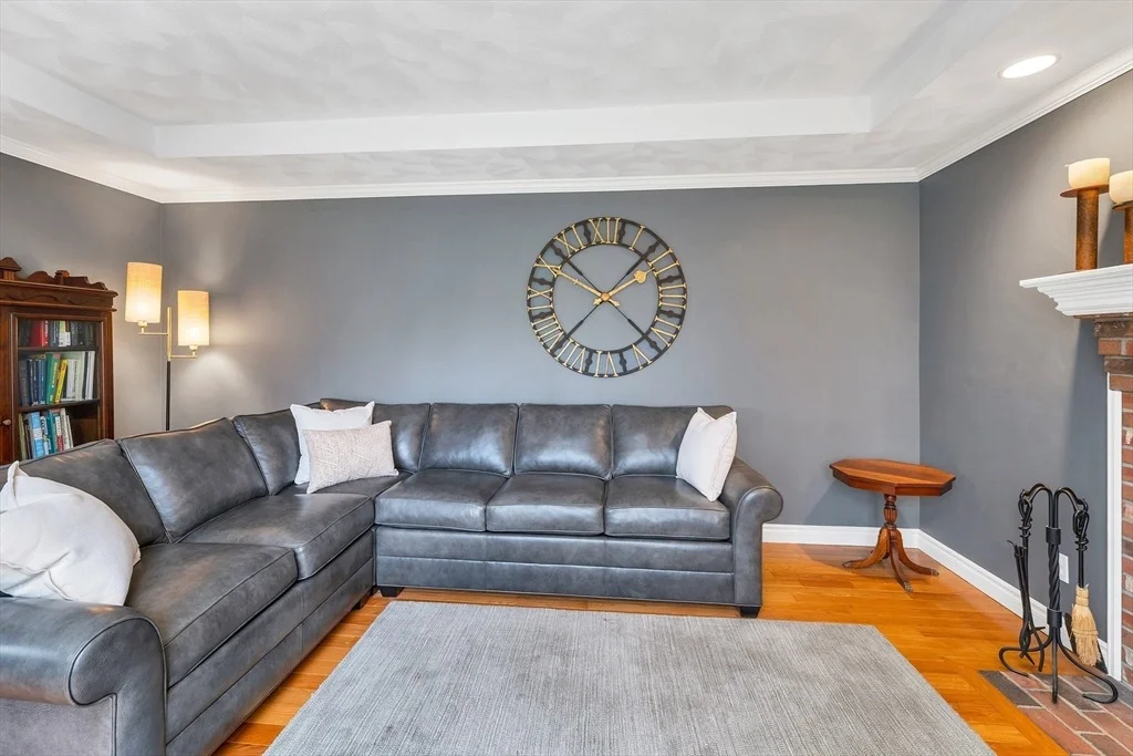 Photo of 9 Juniper Ridge Road