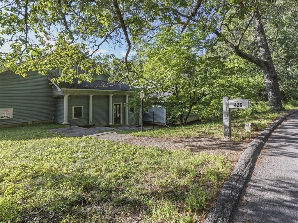 Photo of 426 Conant Rd.