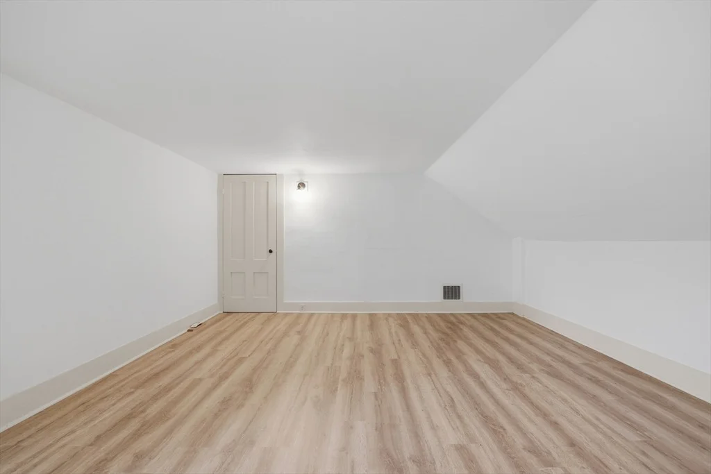 Photo of 5 Meadowbrook Road