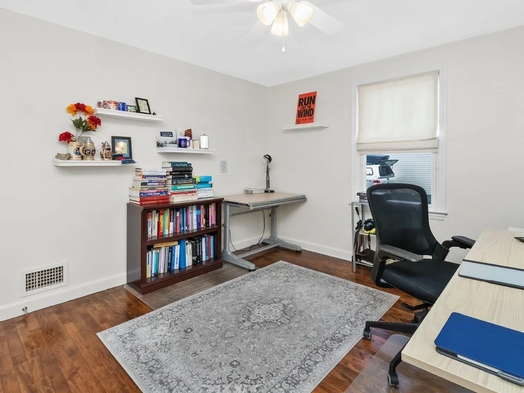 Photo of 694 Trapelo Road
