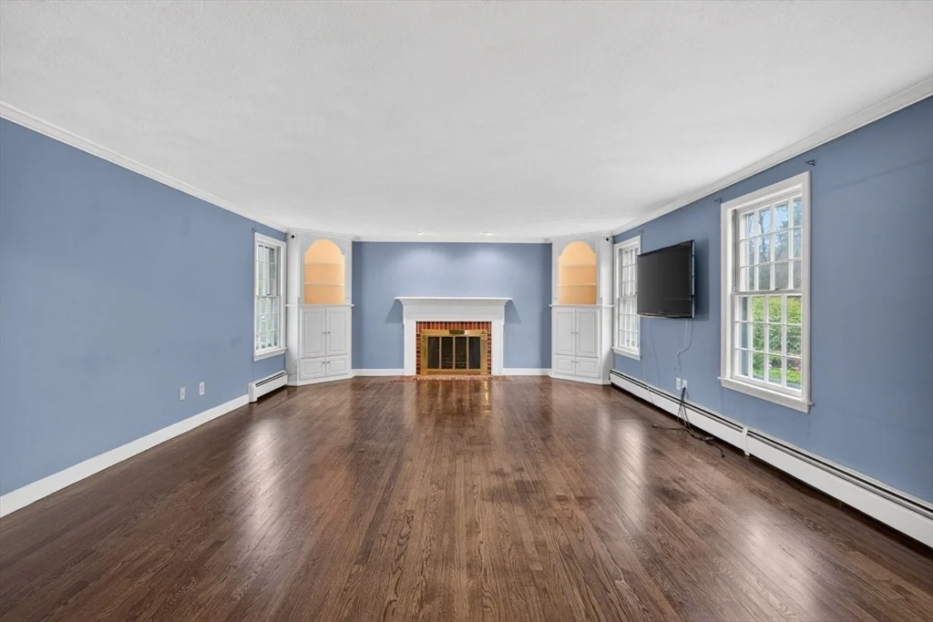 Photo of 10 Olympic Ln