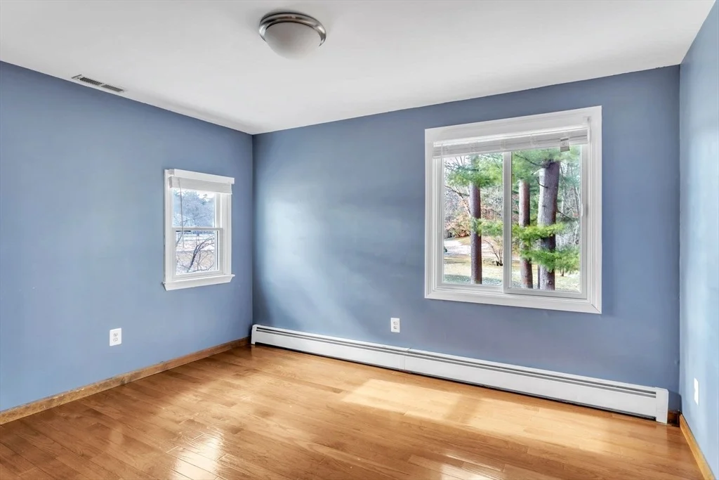 Photo of 11 Bonair Dr