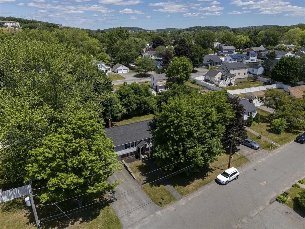 Photo of 35 Oakmeadow Ln