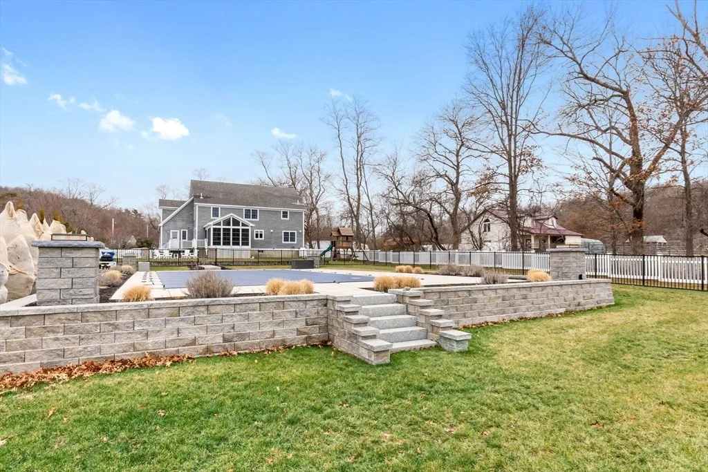 Photo of 253 High Rd