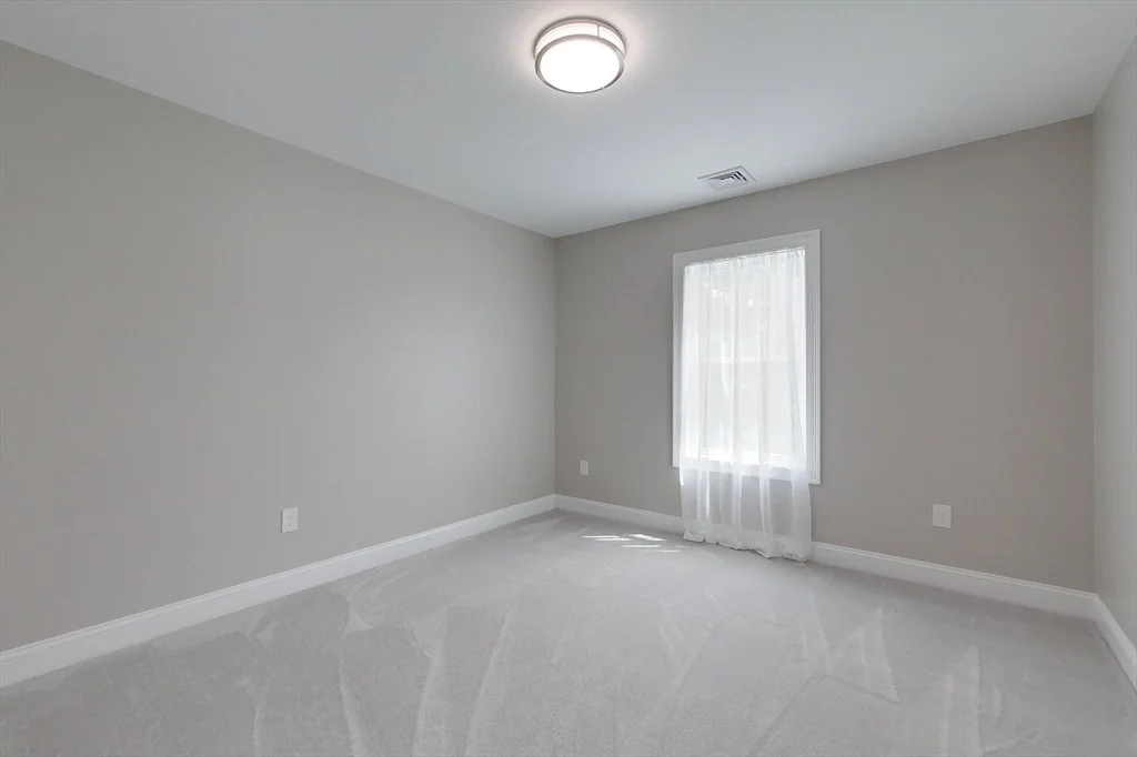 Photo of 10 Pleasant St