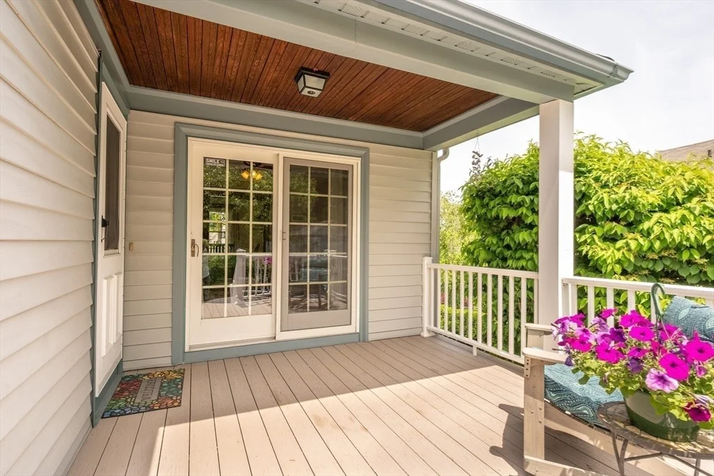 Photo of 6 Buttonwood Lane