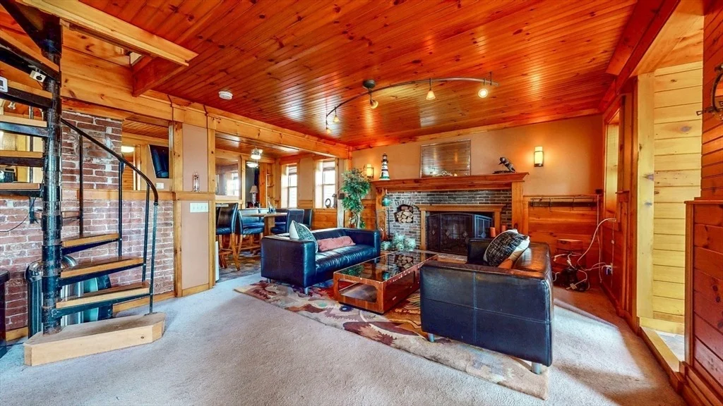 Photo of 54 Bayview Ave