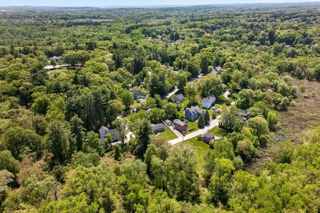 Photo of 60 Riverview Cir