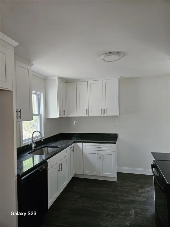 Photo of 461 N Orange Road