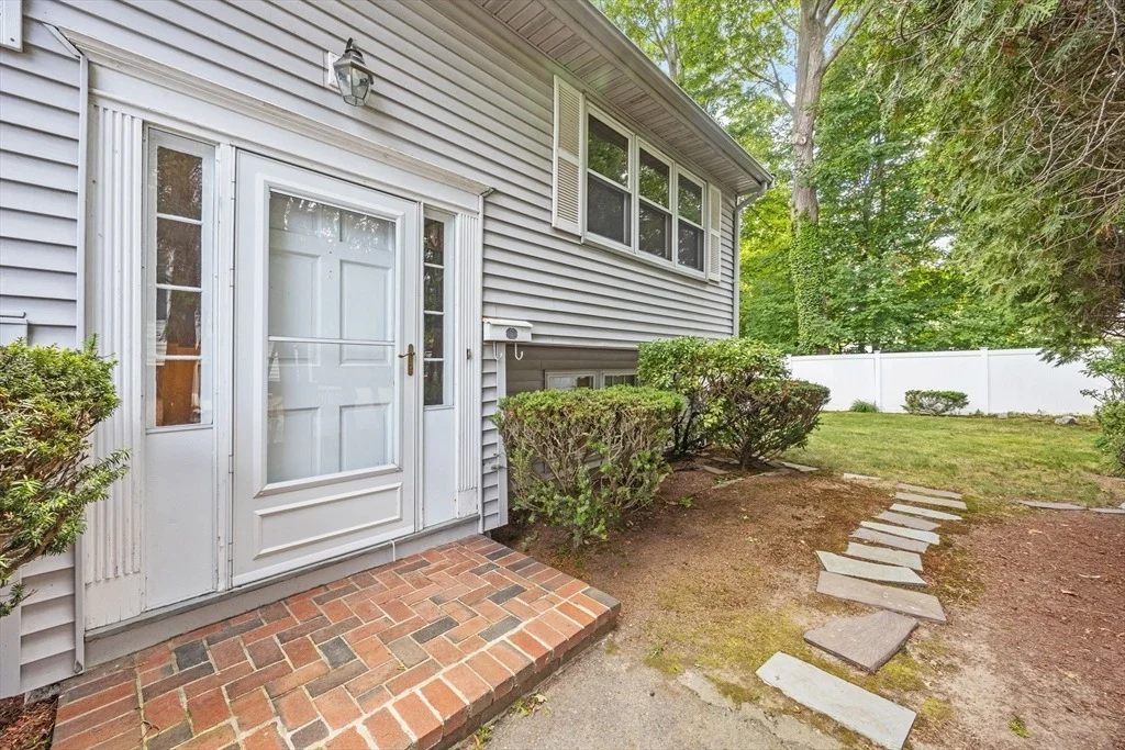 Photo of 152 Bridge St