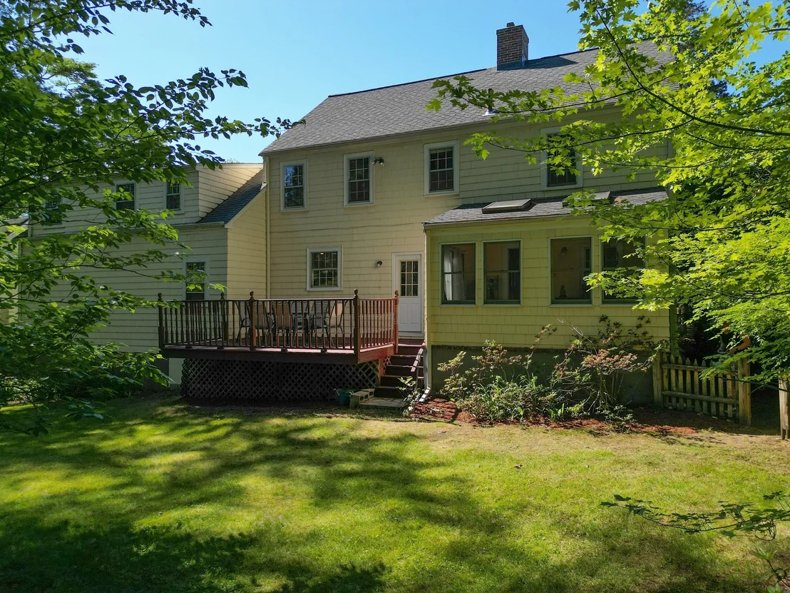 Photo of 390 Marsh St
