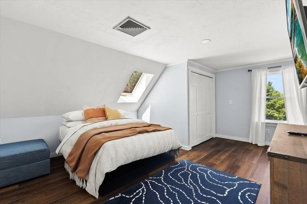 Photo of 64 Richards Ave