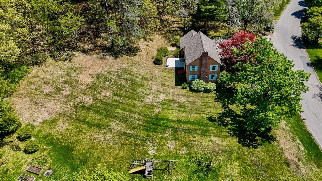 Photo of 104 Meadowview Road