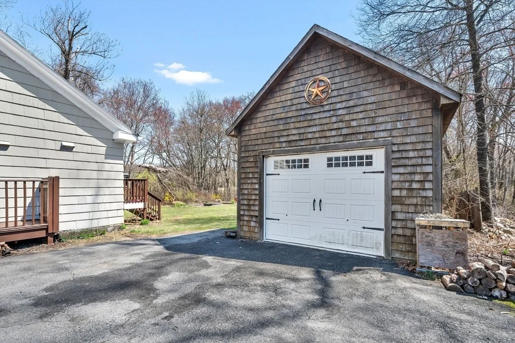 Photo of 478 Fall River Ave