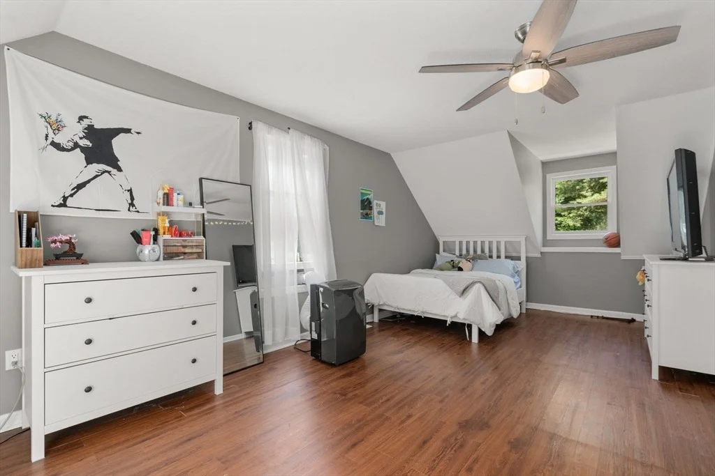 Photo of 180 Loomis Ridge