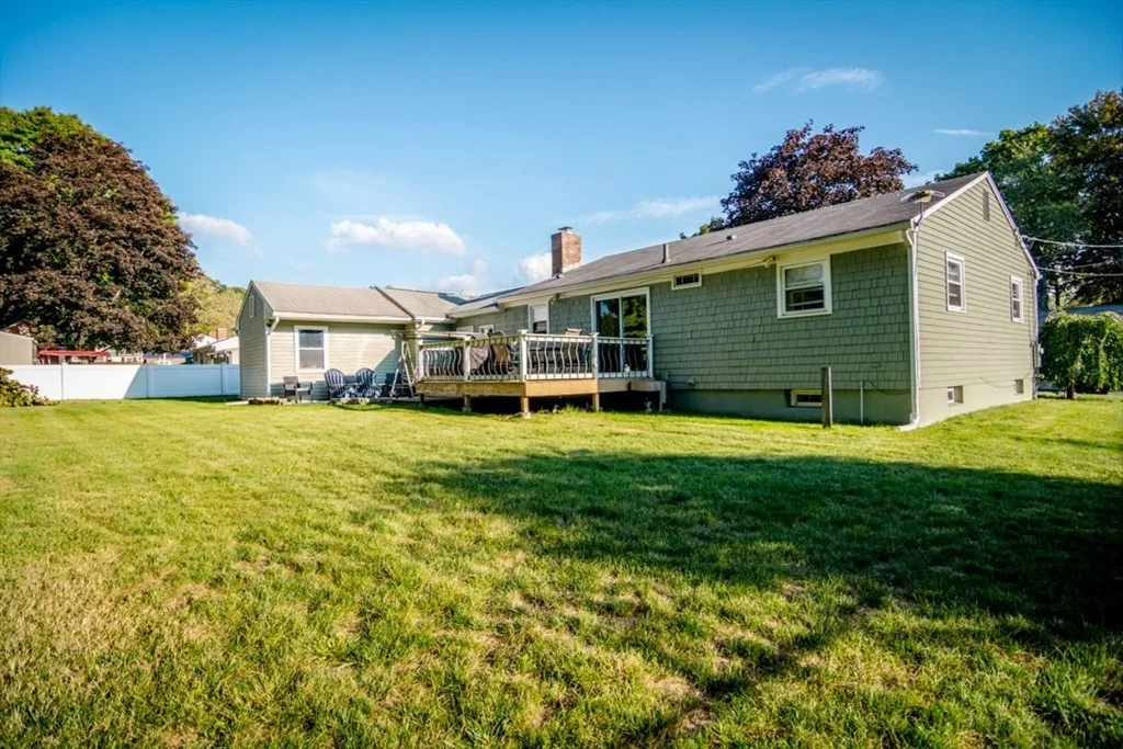 Photo of 444 Knollwood Drive