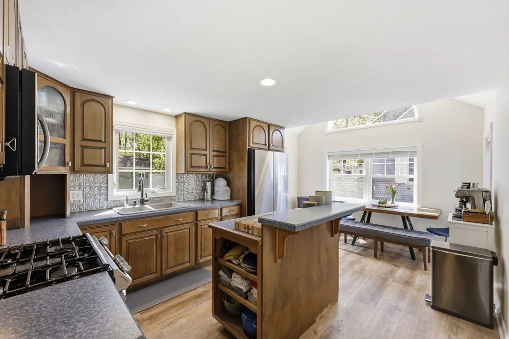 Photo of 182 Ely Ave