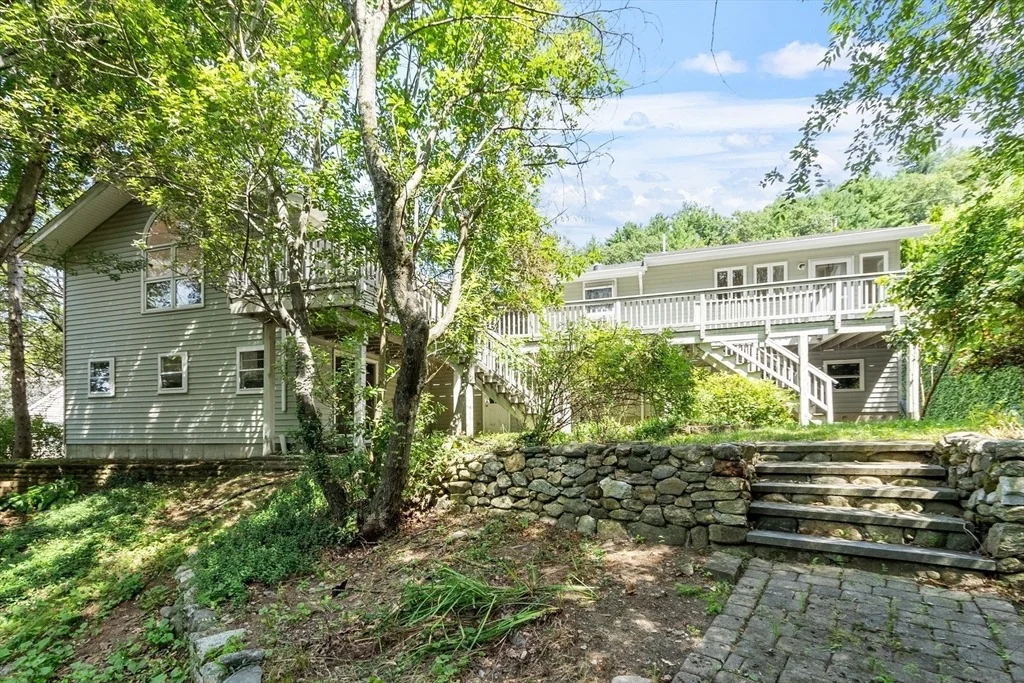 Photo of 26 Michigan Drive