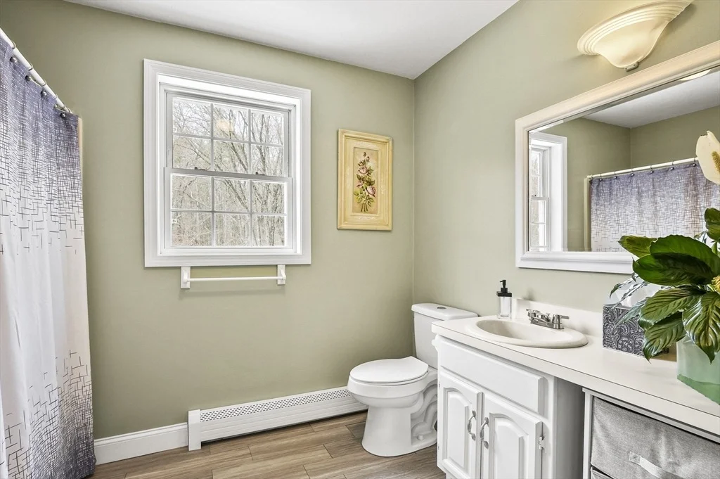 Photo of 173 Oakham Rd